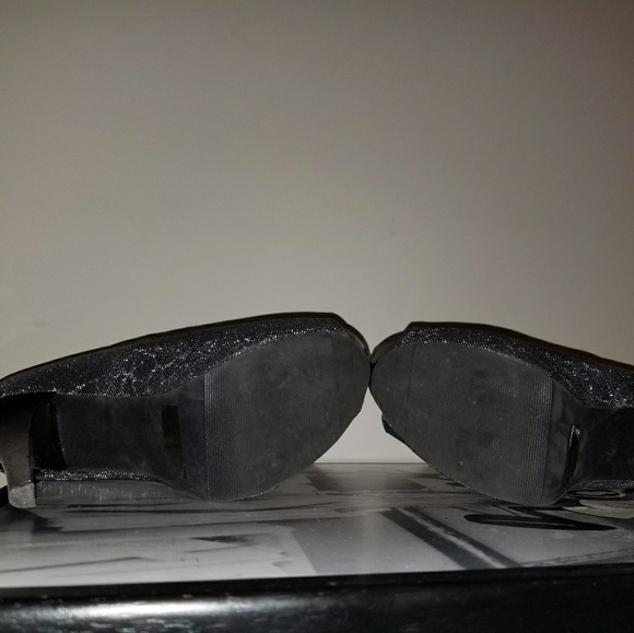 Heels-SOLD - Picture 5 of 6